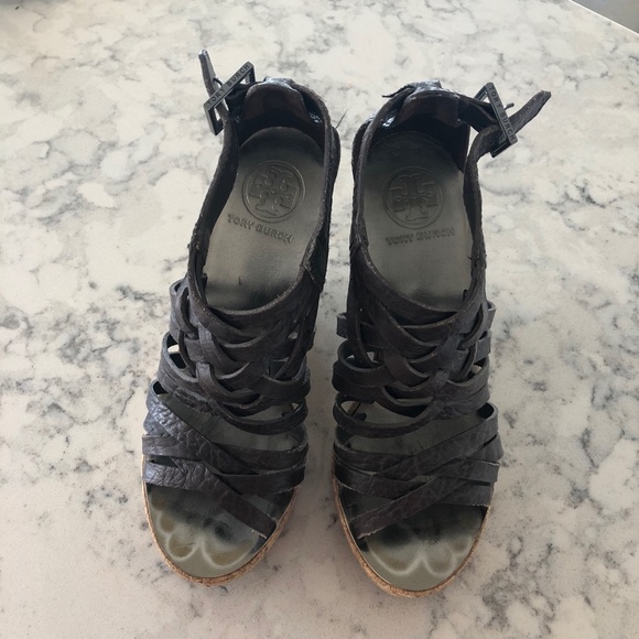 Tory Burch wedge sandals sz 5 - Picture 2 of 5